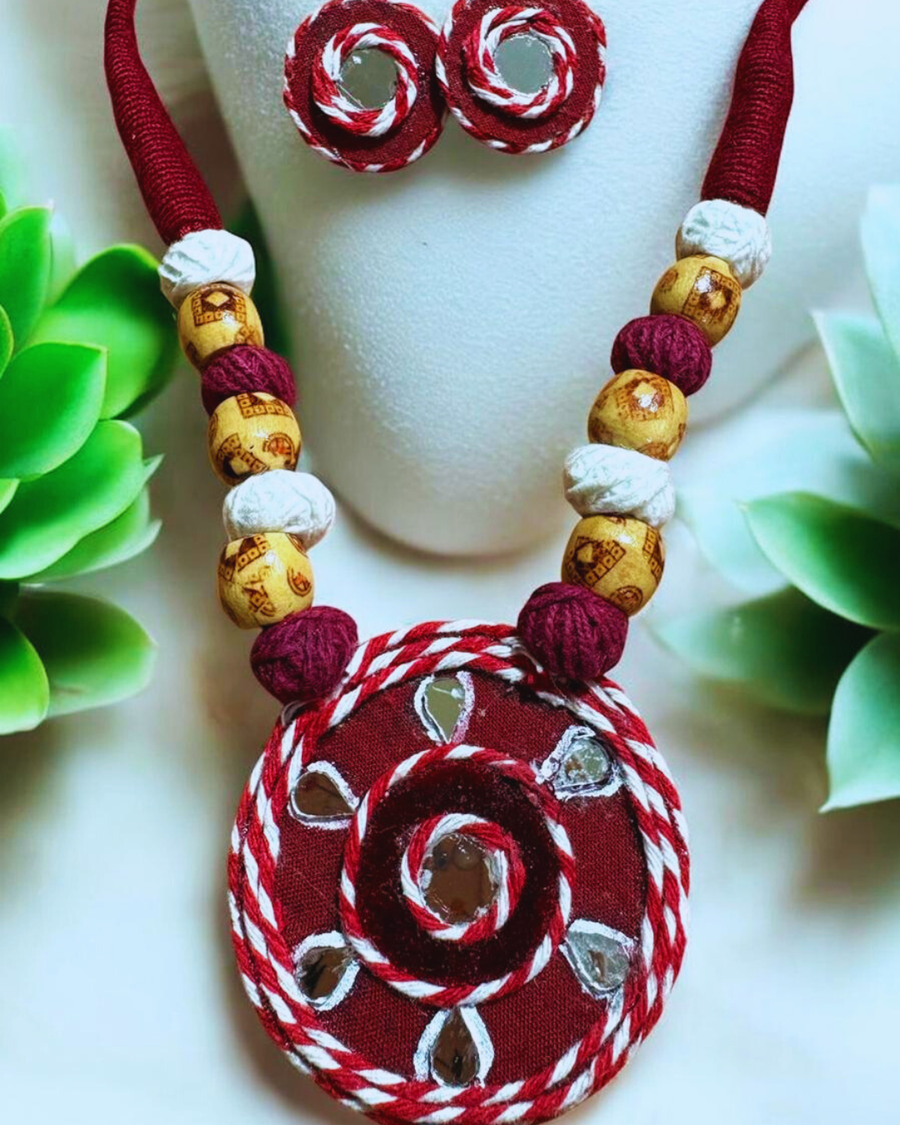 Maroon Fabric Necklace