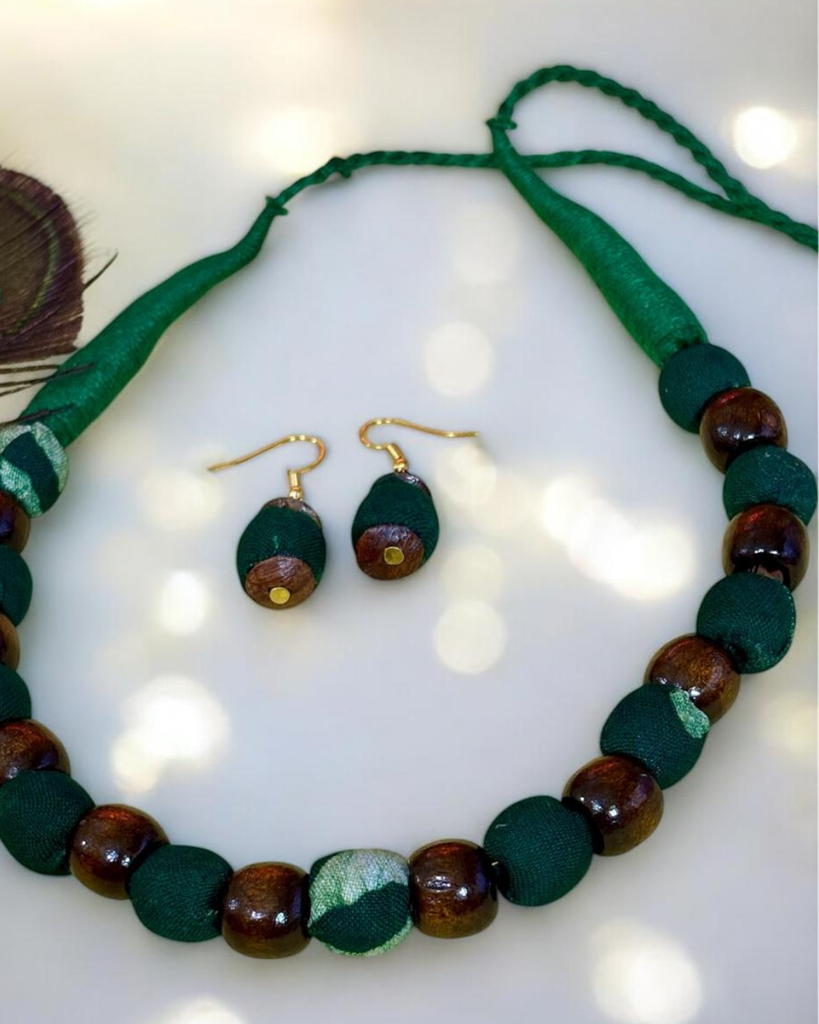 Wooden Beads Necklace